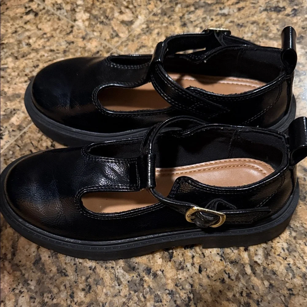 Zara Black Girls Mary Jane Shoes with Gold Buckle
